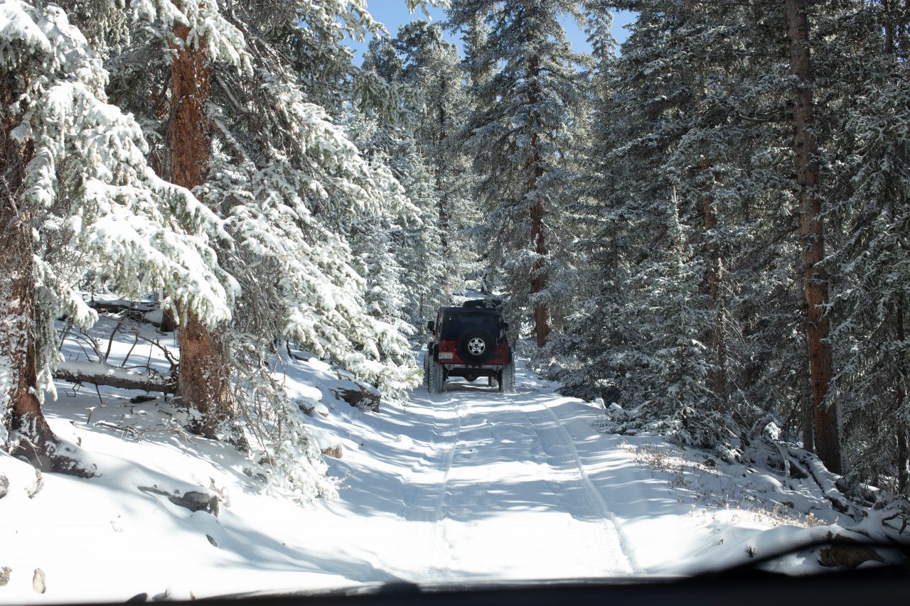 Native Jeeps Snow Wheeling